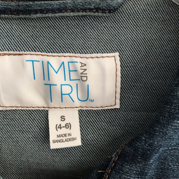 Size 4/6 Brand New Blue Jean Jacket - Picture 3 of 4